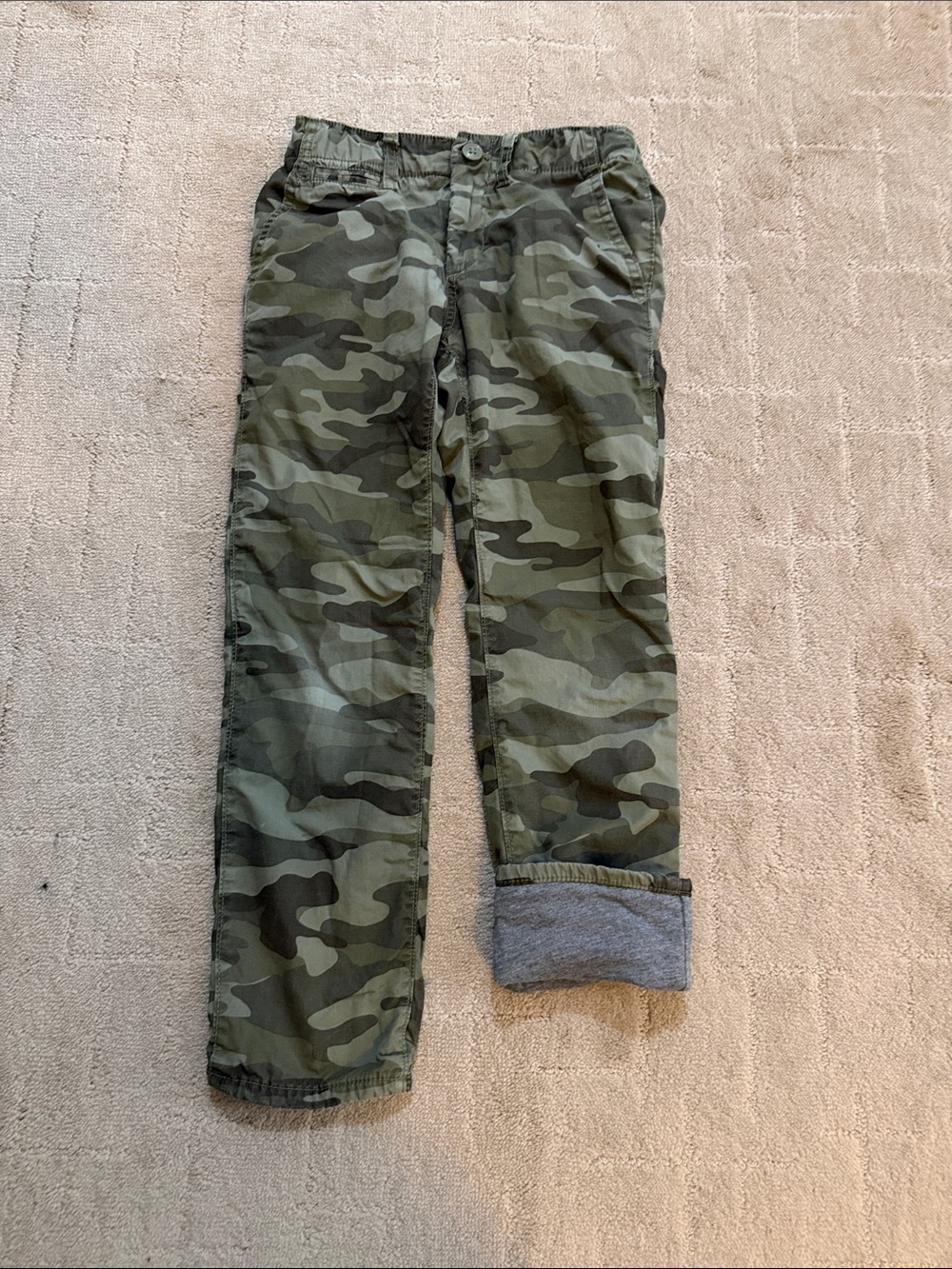 Gap kids Camo fleece lined camo pants size 8
